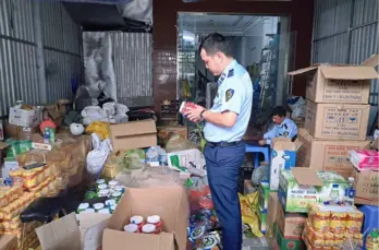 Cà Mau: Hơn 4.500 sản phẩm vi phạm, có táo đỏ ngoại nhập không rõ nguồn gốc