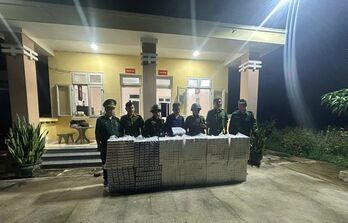 Phối hợp bắt đối tượng vận chuyển 6.000 gói thuốc lá điếu nhập lậu