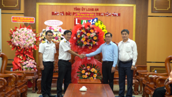Các đoàn đến thăm, chúc mừng Báo và Đài Phát thanh Truyền hình Long An nhân dịp 21/6
