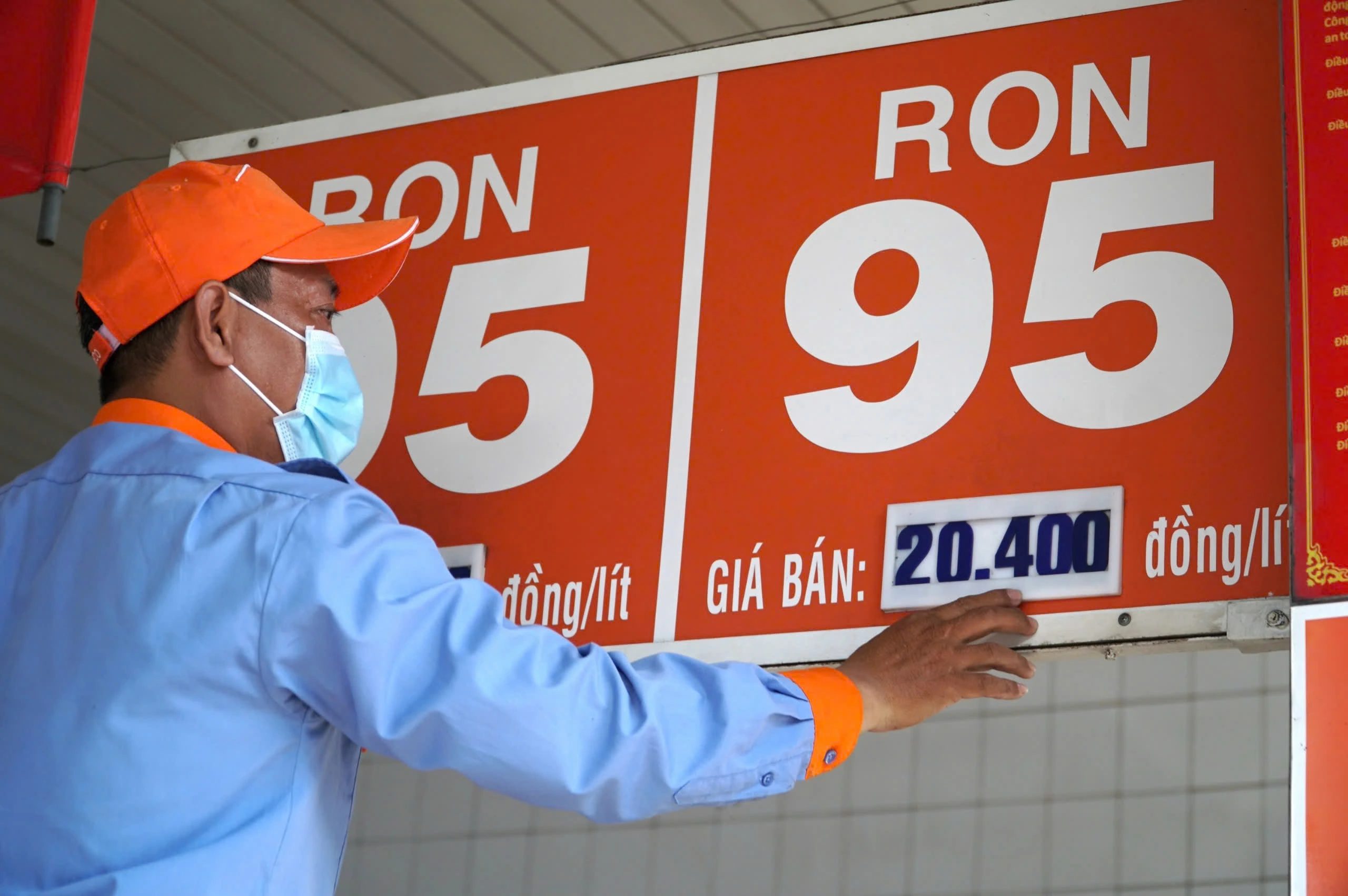 Giá xăng dầu hôm nay 21/6: Quay đầu giảm