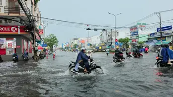 Thời tiết hôm nay 23/6: Bắc Bộ và Nam Bộ vẫn mưa to