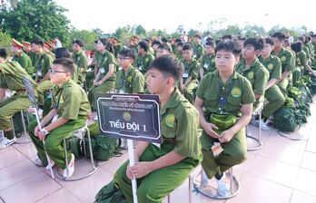 53 chiến sĩ nhỏ tham gia Chương trình 'Học làm chiến sĩ công an'