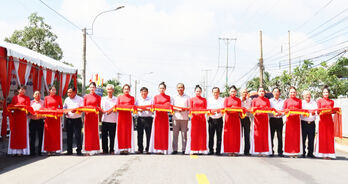 Cần Giuộc khánh thành công trình đường Trường Long