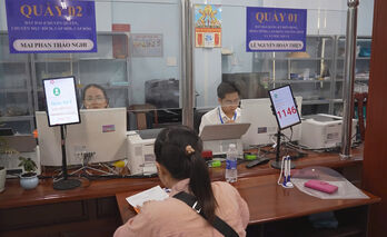 Chính quyền vì dân phục vụ