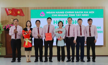 Công bố quyết định thành lập Chi nhánh Ngân hàng Chính sách xã hội tỉnh Tây Ninh