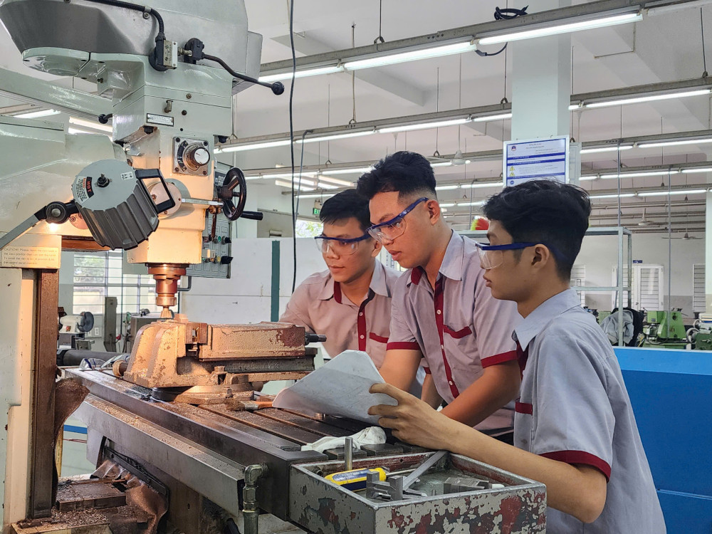 Đại học không phải là con đường duy nhất