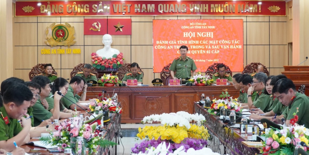 Bảo đảm ổn định an ninh, trật tự trước, trong và sau khi vận hành chính quyền 2 cấp