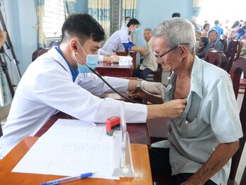 Lan tỏa nghĩa tình tại Ngày hội Thầy thuốc trẻ làm theo lời Bác