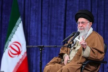 Lãnh tụ tối cao Iran lần đầu xuất hiện công khai kể từ khi xung đột với Israel