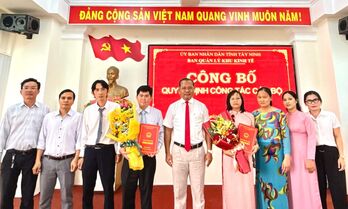 Ban Quản lý Khu kinh tế tỉnh Tây Ninh công bố các quyết định về công tác cán bộ