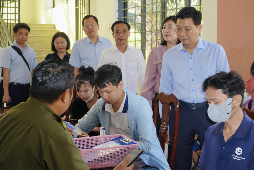 Lãnh đạo tỉnh chỉ đạo xã Đức Lập phải xây dựng lại văn kiện phù hợp với mô hình tổ chức mới