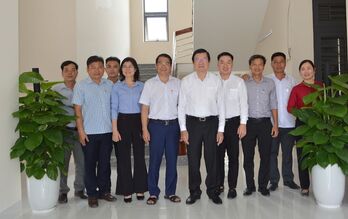 Nguyên Chủ tịch nước - Trương Tấn Sang thăm, động viên cán bộ xã Đức Hòa