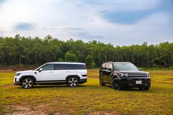 Bộ đôi SUV 7 chỗ 'xịn' nhất của Hyundai tại Việt Nam giảm giá cả trăm triệu