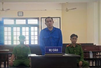 Mua 200 ngàn đồng ma túy, nhận 2 năm 6 tháng tù