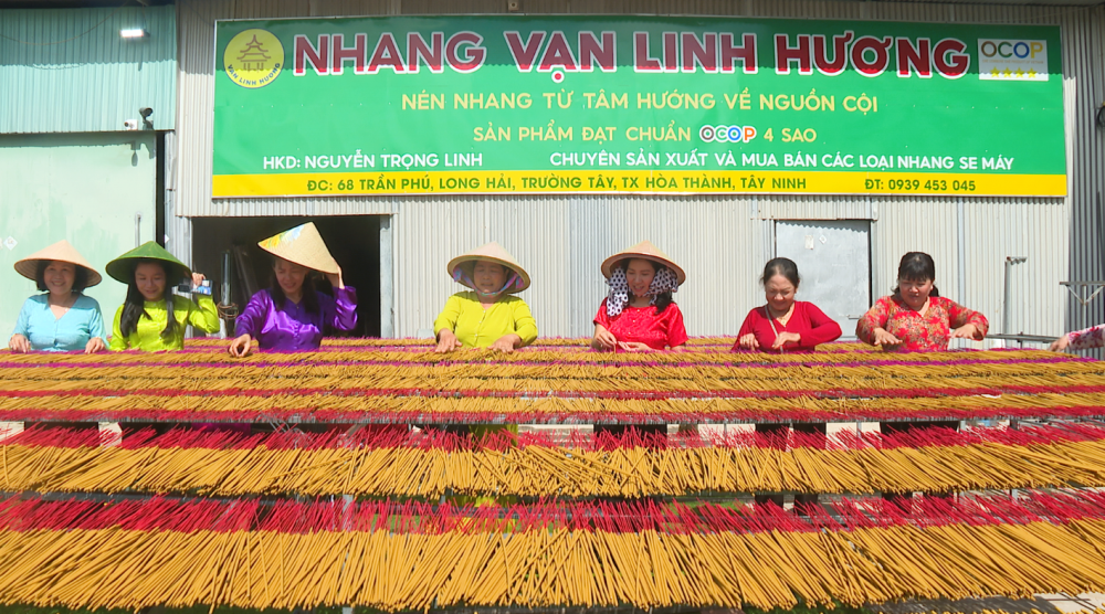 OCOP program awakens traditional craft villages' potential