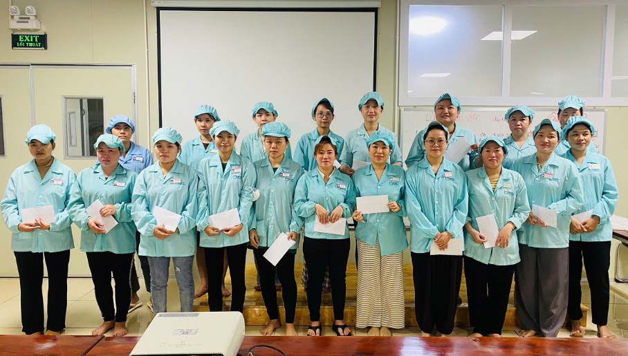 Đồng hành, chăm lo công nhân, lao động