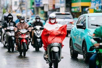 Thời tiết hôm nay 14/7: Miền Trung nắng nóng, miền Nam lúc nắng lúc mưa