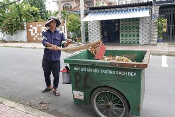 Những người làm đẹp phố phường