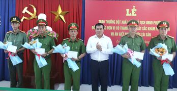 Thưởng nóng thành tích 11 giờ phá án, bắt đối tượng giết nữ chủ quán cà phê
