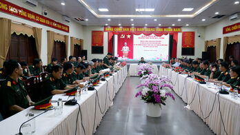 Thứ trưởng Bộ Quốc phòng Hoàng Xuân Chiến thăm, kiểm tra Ban chỉ huy Phòng thủ khu vực 3