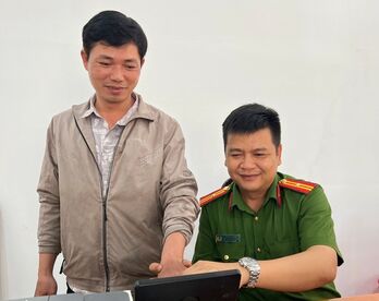 Công an cơ sở nêu cao tinh thần vì dân phục vụ
