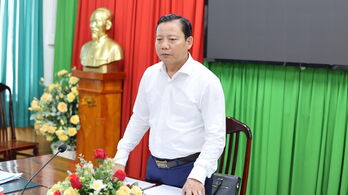 Lãnh đạo UBND tỉnh Tây Ninh làm việc với Sở Y tế