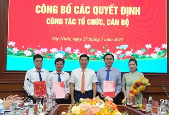 Đảng ủy các cơ quan Đảng tỉnh Tây Ninh công bố các quyết định về sắp xếp tổ chức bộ máy và công tác cán bộ