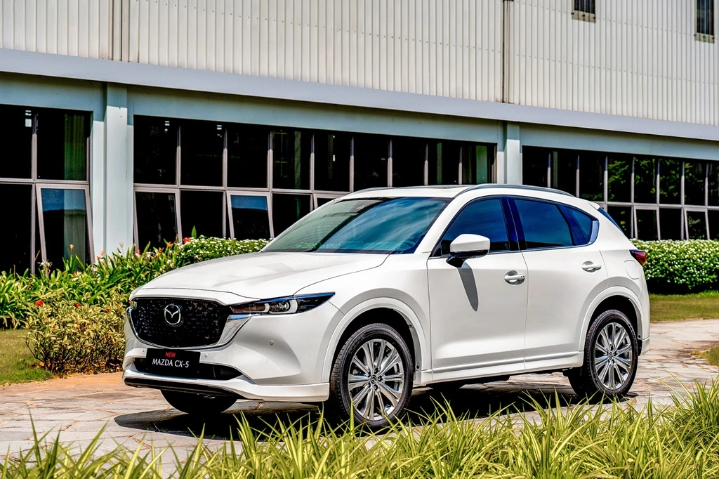 Giá cao gấp rưỡi Mazda CX-5, cửa cạnh tranh nào cho SUV Trung Quốc Geely Monjaro