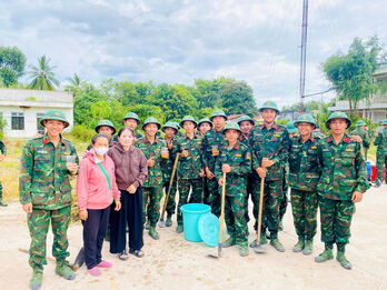 Về với dân, không chỉ mang theo màu xanh áo lính mà còn mang theo tình thương và trách nhiệm