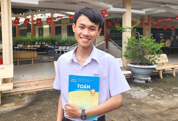 Thủ khoa Toán - Từ đam mê đến điểm 10 tuyệt đối