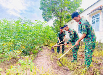 Sư đoàn 5 với tháng 7 tri ân: Về với dân, sẻ chia và cống hiến