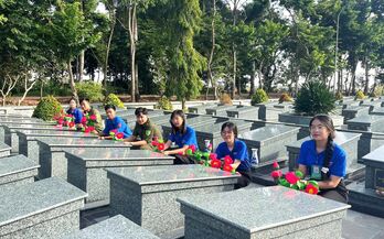 Tuổi trẻ Tây Ninh - Nhiều hoạt động thiết thực tri ân thế hệ đi trước