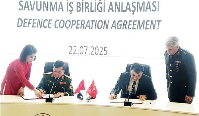 Vietnam, Turkey sign defence cooperation agreement