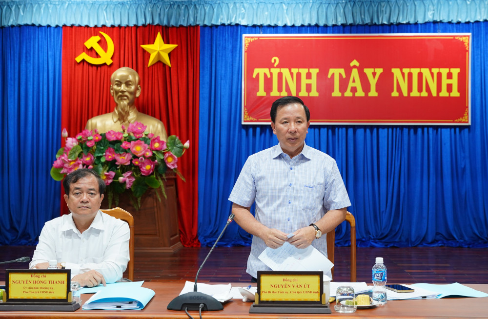 Chủ tịch UBND tỉnh Nguyễn Văn Út phát biểu chỉ đạo 