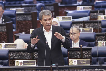 Malaysia urges strengthening intra-ASEAN trade