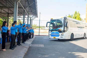 Mùa nối những bàn tay Mùa nối những bàn tay