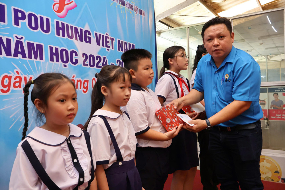 Ấm lòng những hoạt động chăm lo công nhân, lao động