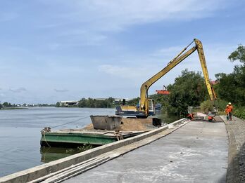 Tăng tốc 'về đích' các dự án kè