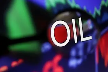 Giá xăng dầu hôm nay 28/7: Tăng nhẹ, 'ngóng' tin từ OPEC+