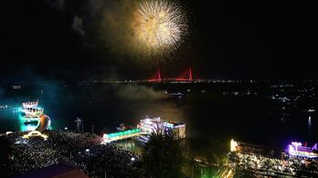 Cần Thơ bắn pháo hoa dịp Quốc khánh 02/9