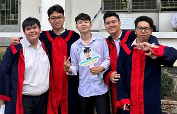 Những ngôi sao tỏa sáng trong kỳ thi tốt nghiệp trung học phổ thông