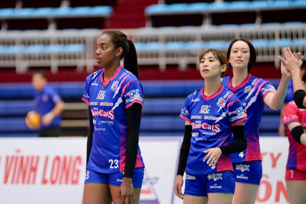 Câu lạc bộ PFU Blue Cats khép lại hành trình tập huấn tại Vĩnh Long