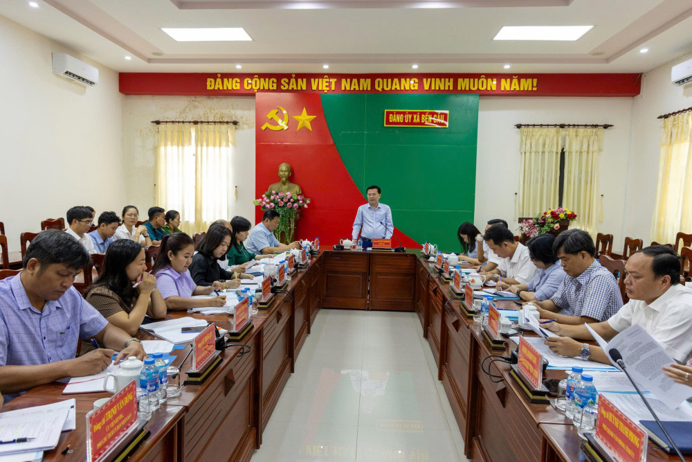 Phó Bí thư Tỉnh ủy Nguyễn Thanh Hải làm việc với Đảng ủy xã Bến Cầu