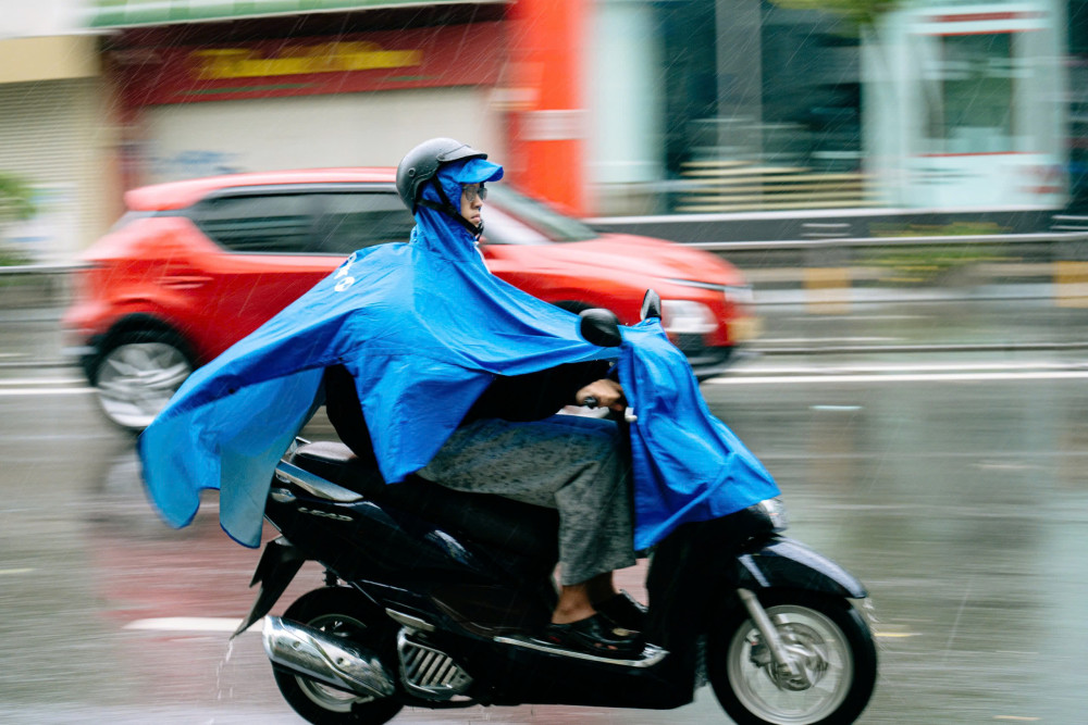 Thời tiết hôm nay 31/7: Bắc Bộ ngày nắng, chiều mưa; Nam Bộ mưa dông