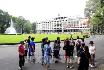 HCM City earns 5.3 billion USD from tourism in seven months