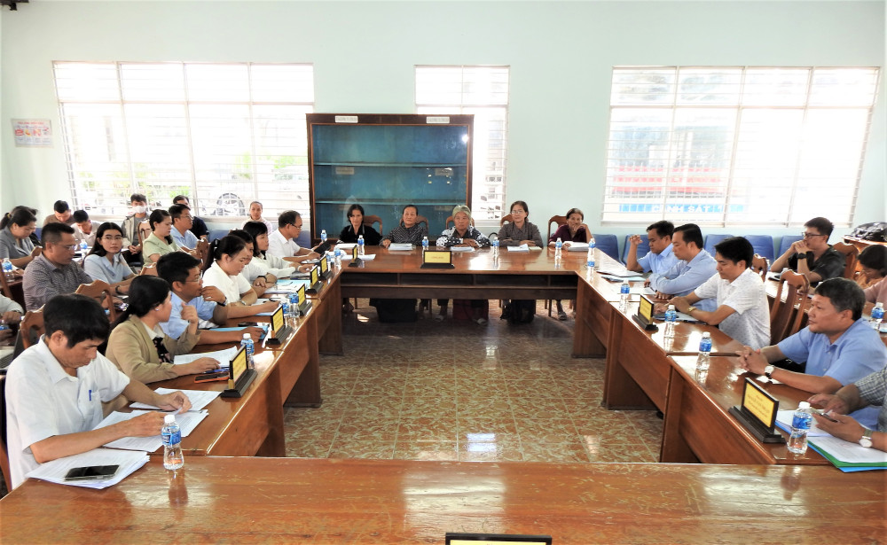 Quang cảnh buổi tiếp dân