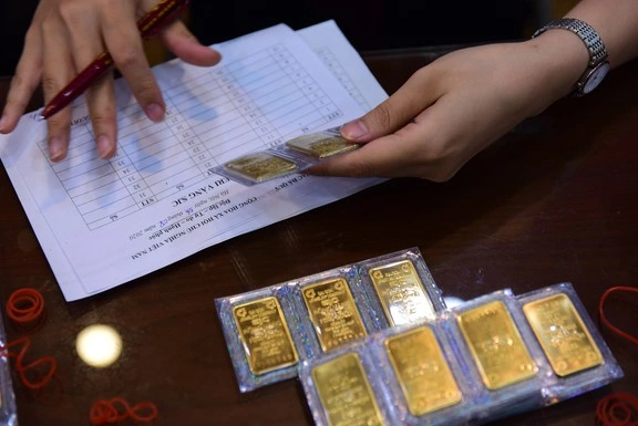 Giá vàng hôm nay 02/8: SJC tăng vọt hơn 2 triệu đồng/lượng