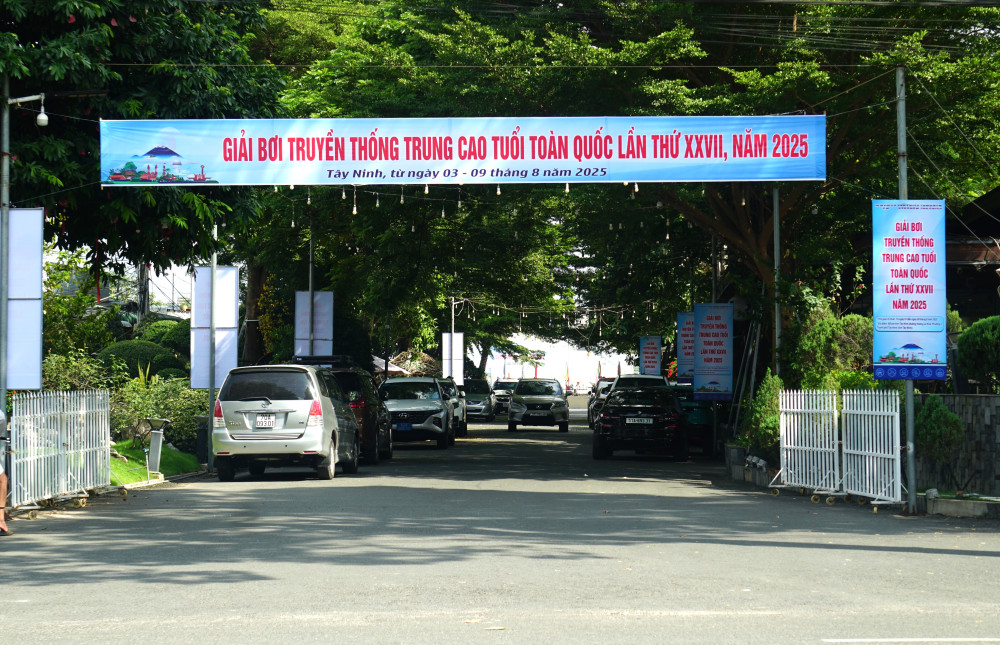 Công tác tuyên truyền trực quan tại khu vực tổ chức giải đã hoàn thành