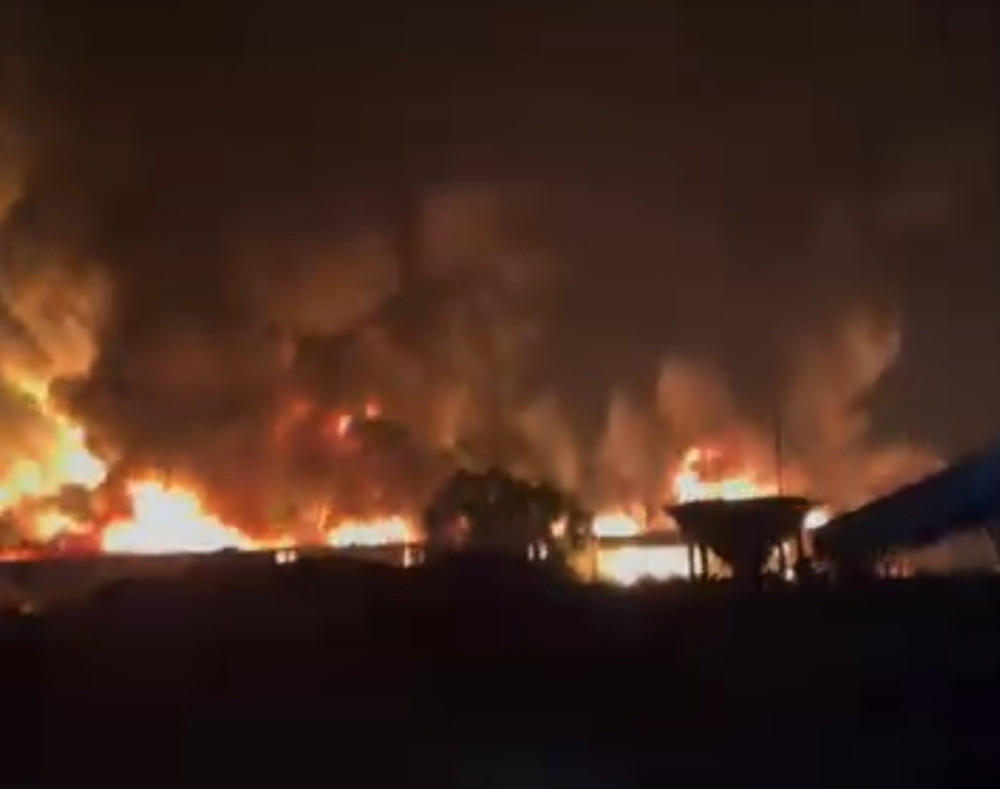 Tây Ninh: Cháy lớn tại nhà xưởng sản xuất nến trong Cụm công nghiệp Tân Hội 1