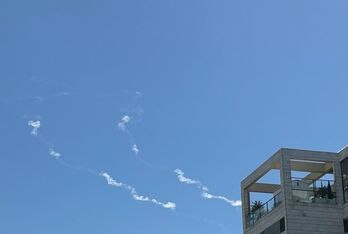 Israel đánh chặn thành công tên lửa siêu vượt âm nhằm vào sân bay quốc tế